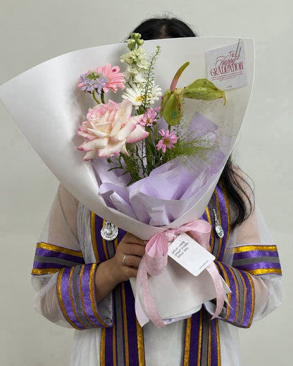 Blushing Milestone Bouquet 🎓🌸